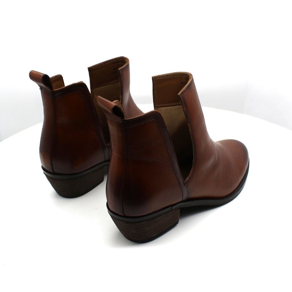 Journee Signature Women's Brigitte Bootie Women's Shoes - Picture 5 of 8